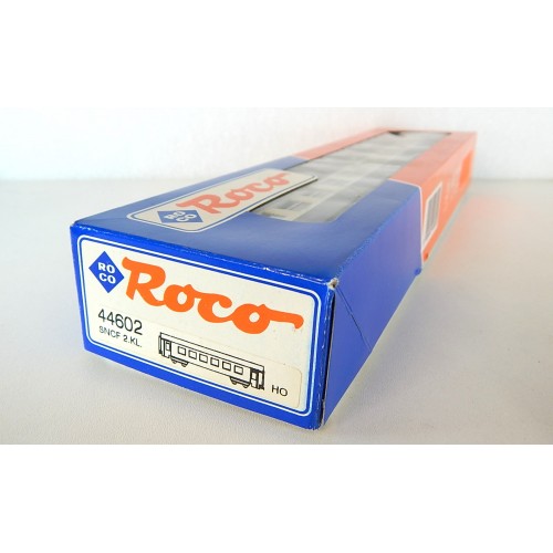 4377 ROCO WAGON COUVERT SNCF EN BOITE HO