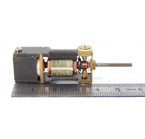 Réf 17579 - MOTEUR MASHIMA 12 V. SIMPLE AXE ETAT NEUF HO 1/87