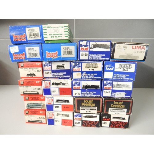 JOUEF GROS LOT DE 22 BOITES ROUGE VIDE DIFFERENTS MODELE BON ETAT HO