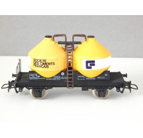 UN WAGON CIMENTIER JAUNE A ESSIEUX CIMENT FRANCAIS JOUEF HO SANS BOITE
