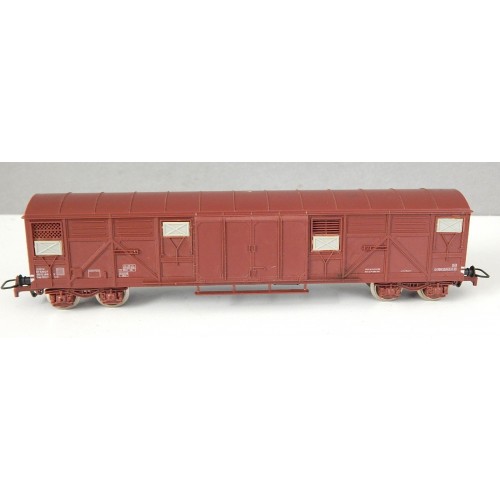 JOUEF WAGON COUVERT A BOGIES TYPE GAS ESSIEUX METAL HO SANS BOITE