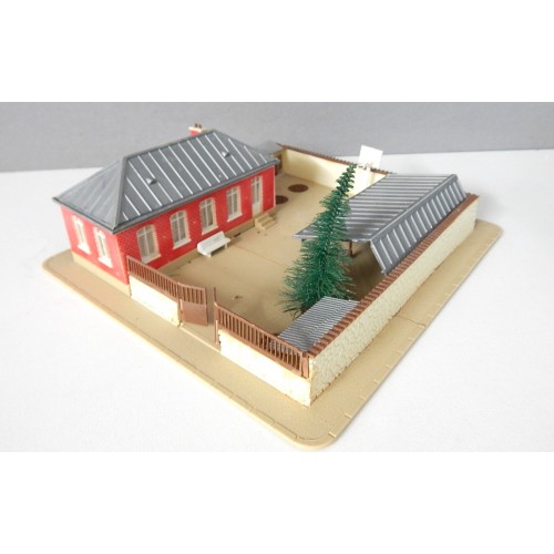 JOUEF MAQUETTE ECOLE MAQUETTE MONTER EN BON ETAT HO