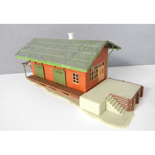 FALLER MAQUETTE PETIT DEPOT AVEC QUAI SANS BOITE HO