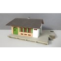 94/95 FALLER MAQUETTE PETIT DEPOT OU GARE SANS BOITE HO