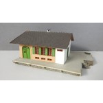 94/95 FALLER MAQUETTE PETIT DEPOT OU GARE SANS BOITE HO