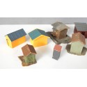 LOT DE 10 PETITES CABANES MAQUETTES DIVERS HO