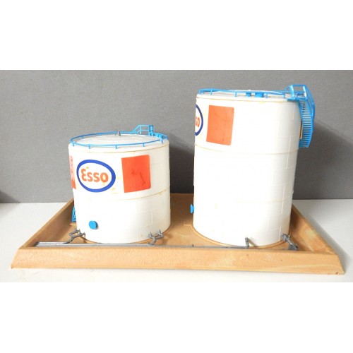 KIBRI MAQUETTE DEPOT CARBURANT ESSO HO