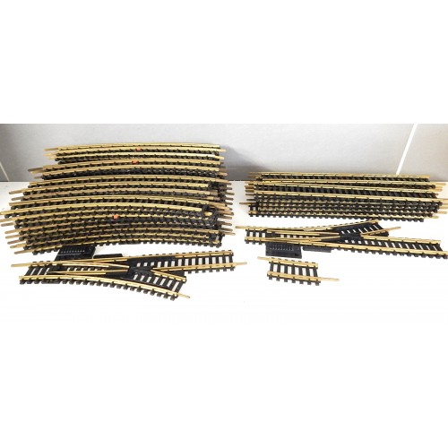 18001- GEGE GROS LOT DE RAILS COURBES ET DROITE LAITON + AIGUILLAGE ANCIEN HO