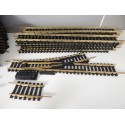 18001- GEGE GROS LOT DE RAILS COURBES ET DROITE LAITON + AIGUILLAGE ANCIEN HO