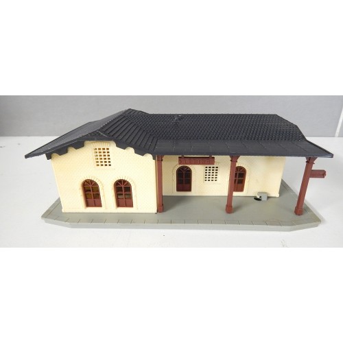 18004 LIMA MAQUETTE PETITE GARE EN TRE BON ETAT HO