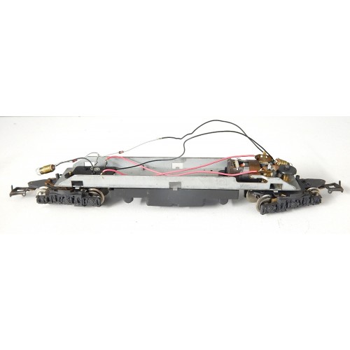 Réf 18034 JOUEF UN CHASSIS COMPLET DE LOCOMOTIVE CC 70002 HO