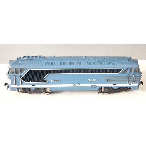JOUEF LOCOMOTIVE DIESEL BB 67001 BON ETAT HO SANS BOITE