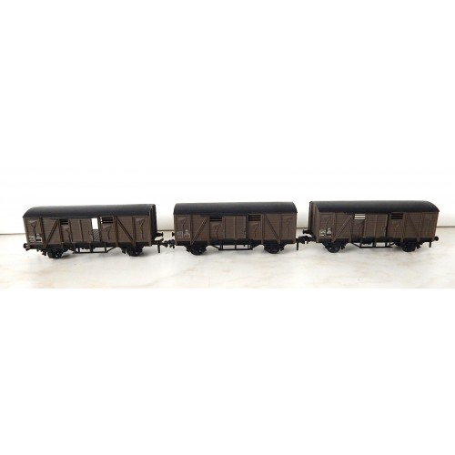 Réf 704 OU 7140 HORNBY LOT DE 3 WAGONS COUVERT A ESSIEUX HO