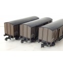 Réf 704 OU 7140 HORNBY LOT DE 3 WAGONS COUVERT A ESSIEUX HO