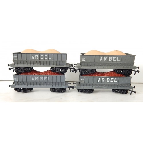 Réf 18162 LOT DE 4 WAGONS TREMIE A BOGIES HORNBY AVEC CHARGEMENT HO