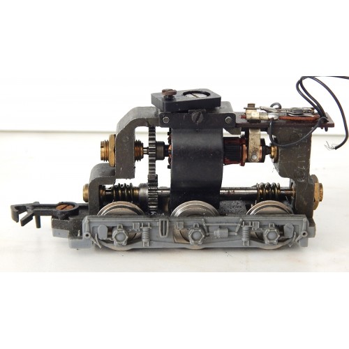 Réf 18171 HORNBY UN MOTEUR DE LOCOMOTIVE DIESEL 060 BD 5 SNCF HO