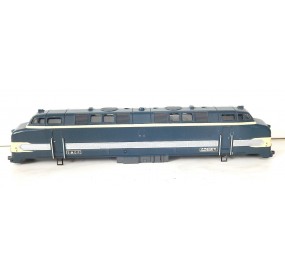 Réf 18174 HORNBY UNE CAISSE DE LOCOMOTIVE DIESEL CC 65011 SNCF HO