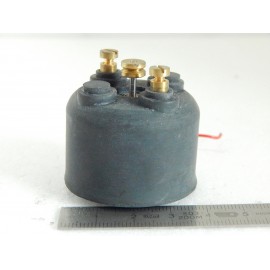 1 MOTEUR UNIVERSELLE AVEC POULIE 12 VOLTS