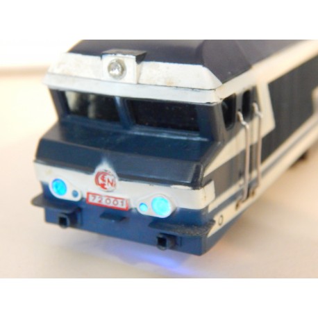 5 Lampes LED Pour Modélisme Ferroviaire - Mât En Treillis - 3V (résistances Incluses Pour 12-16V) - Pour Réseaux Et Bâtiments Miniatures