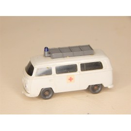 VEHICULE COMBI VW AMBULANCE 1/87 MAQUETTE HO
