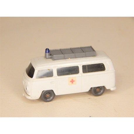 VEHICULE COMBI VW AMBULANCE 1/87 MAQUETTE HO