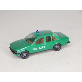 HERPA VEHICULE OPEL REKORD VERTE POLIZEI HO MAQUETTE JOUEF