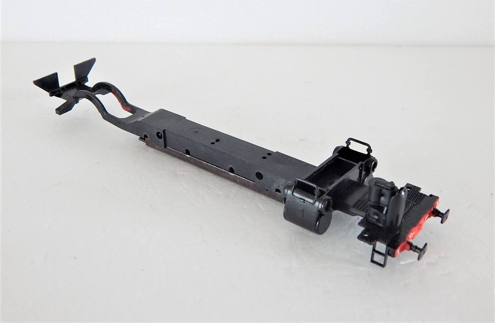 JOUEF / CHAMPAGNOLE NEUF 150 X CHASSIS AVEC DISTRIBUTION