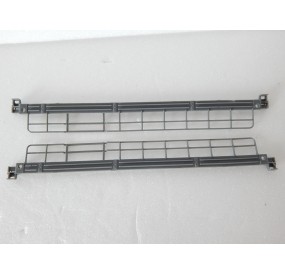 R10261 JEUX DE 2 RAMBARDES LATERAL DE LOCOMOTIVE BB 66150 GRIS CLAIRE - HO