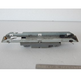 JOUEF UN CHASSI EN METAL AVEC CARTER ET CAPTATION DE LOCOMOTIVE CC70002 HO