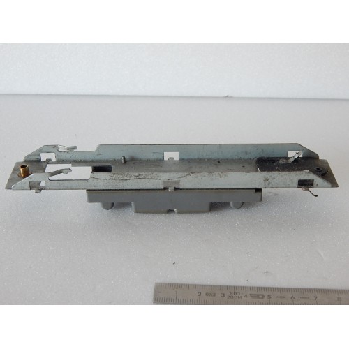 JOUEF UN CHASSI EN METAL AVEC CARTER ET CAPTATION DE LOCOMOTIVE CC70002 HO
