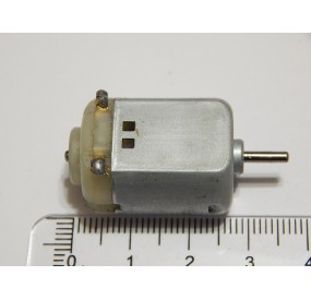 R 13037 UN MOTEUR TYPE 130 DE TGV HOUEF HO