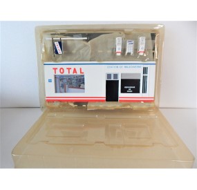 RARE PRESENTOIRE KIT A MONTE STATION DE MALATAVERNE 1/43e EN BOITE