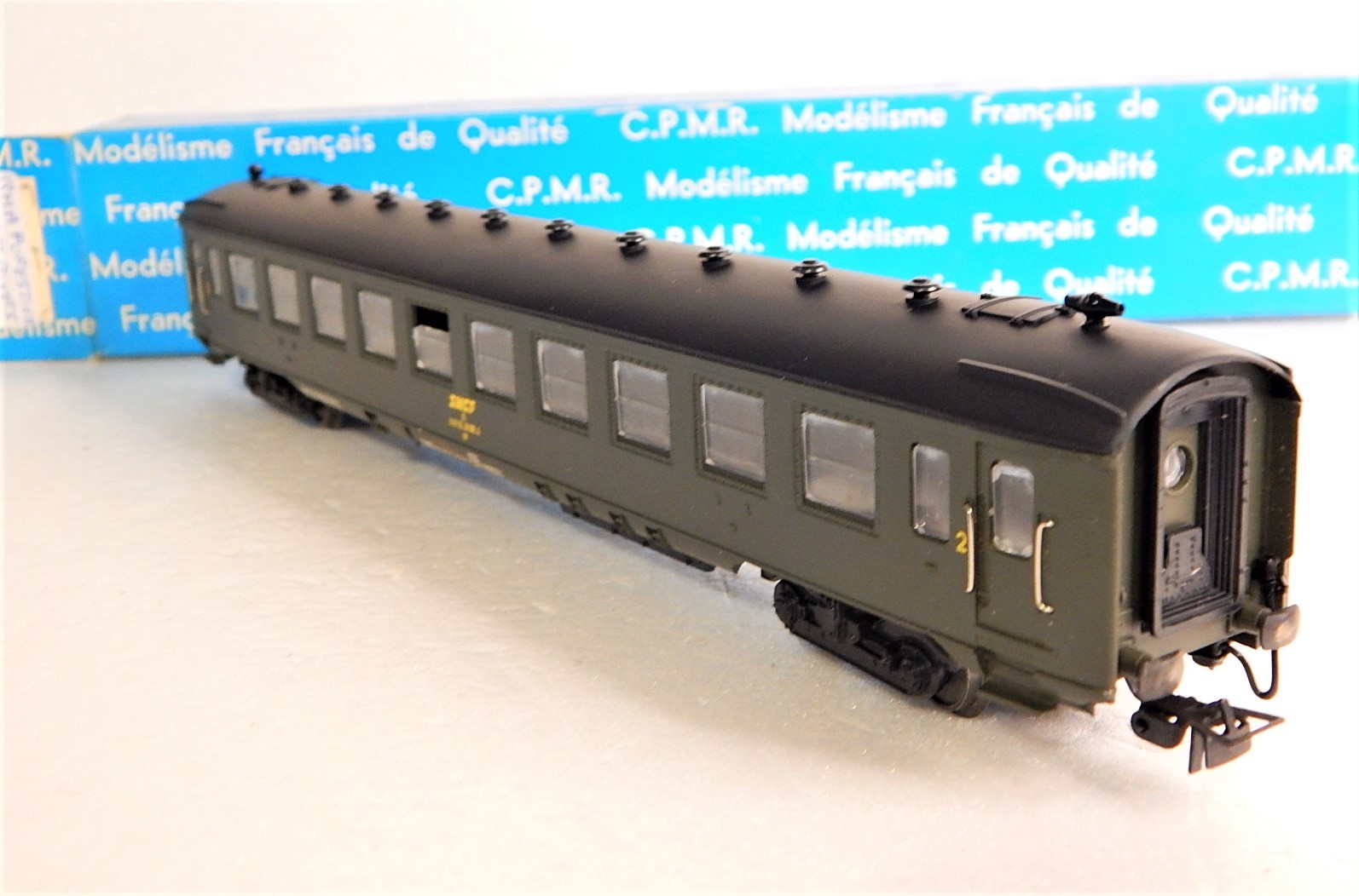 1 Voiture Voyageur Uic B10, Vert/Gris, Logo Carmillon, Cartouche Corail Sncf Ho Epvi Ree Vb493