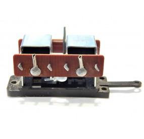 MOTEUR AIGUILLAGE PECO PL10 PLUS EMBASE DE FIXATION HO