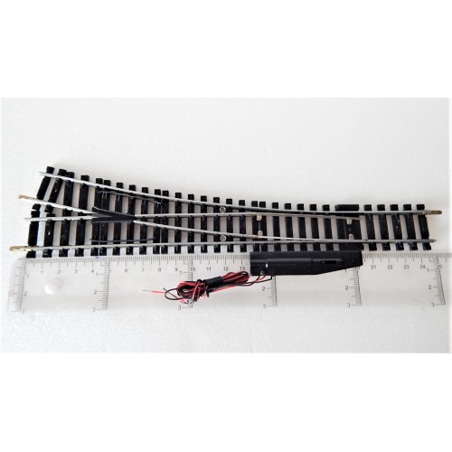 UN AIGUILLAGE LONG JOUEF RAILS ACIER ELECTRIQUE DERIVE DROITE- HO