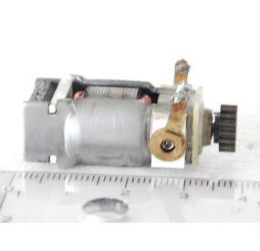 JOUEF 1 MOTEUR 3 POLES DE LOCOMOTIVE VAPEUR 040 TA AVEC PIGNON HO