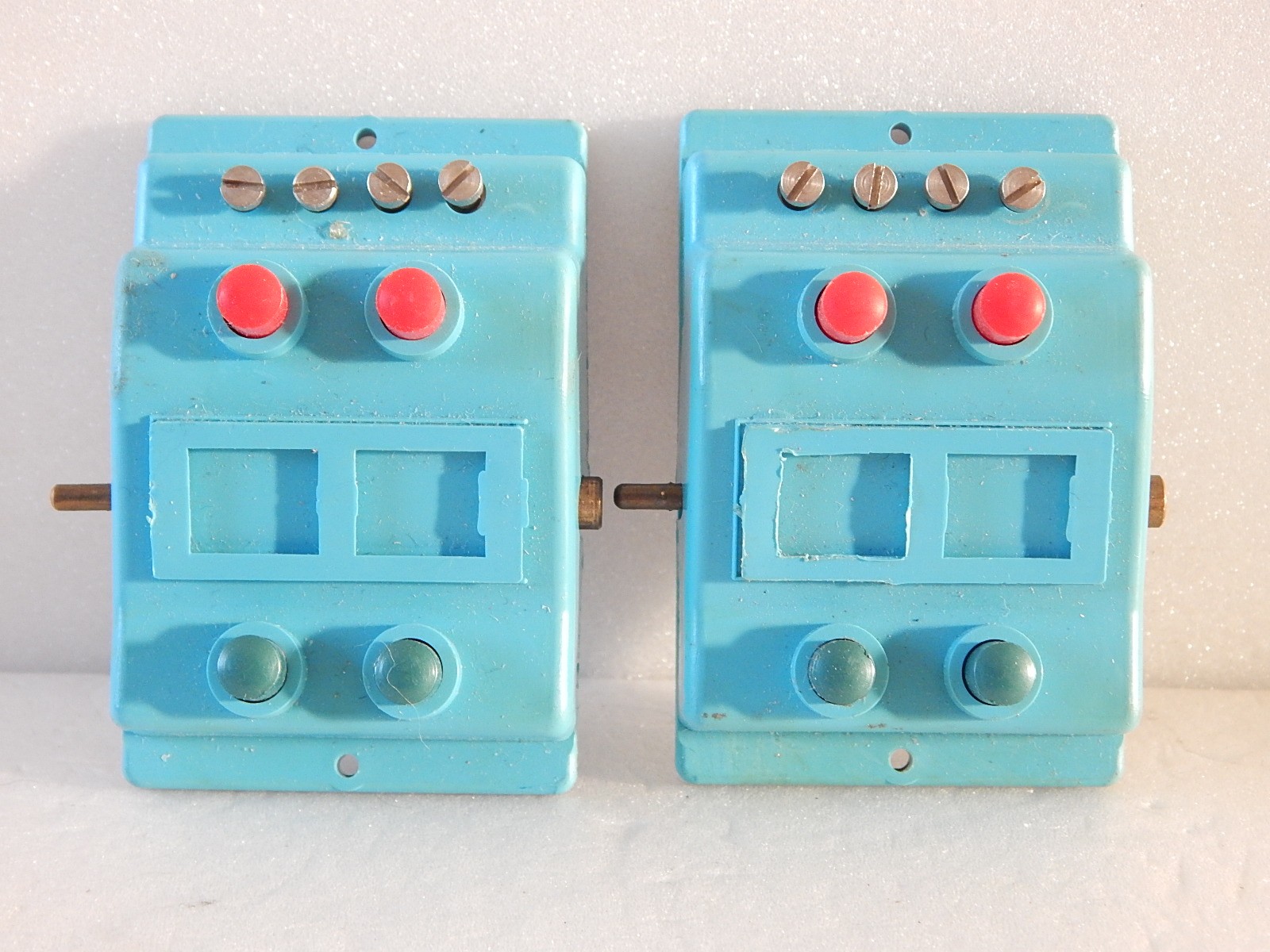 Boîtier de commande personnalisé XDL44-BE213 à 2 trous | Boutons-poussoirs marche/arrêt | IP54 | Fournisseur et fabricant Boîtier de commande personnalisé XDL44-BE213 à 2 trous | Boutons-poussoirs marche/arrêt | IP54 | Fournisseur et fabricant