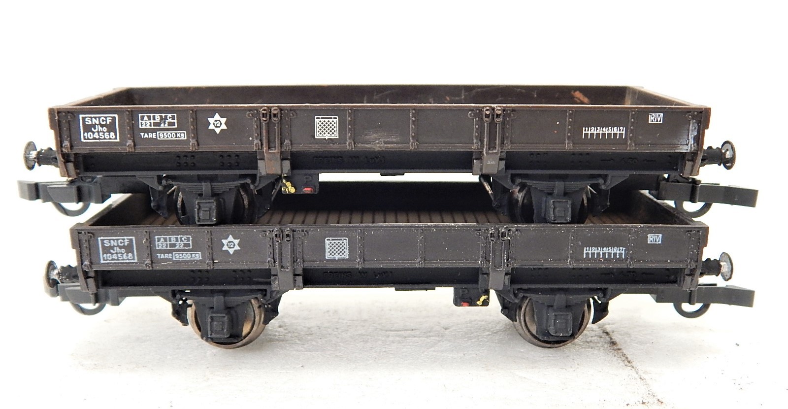 2 Wagons Jouef France HO - Plat à Bogies, Demi-bâche Et Bâche - 6751/6753