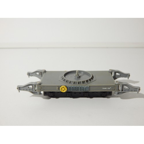 JOUEF UN CHASSIS DE GRUE COCKERILL AVEC ESSIEUX ET PIEDS HO