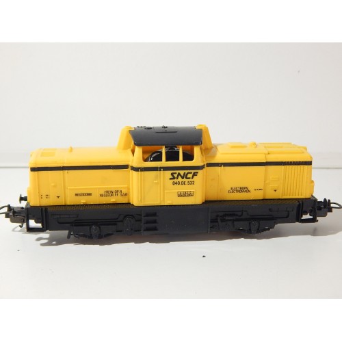 LIMA LOCOMOTIVE 040 DE 532 SNCF JAUNE HO SANS BOITE