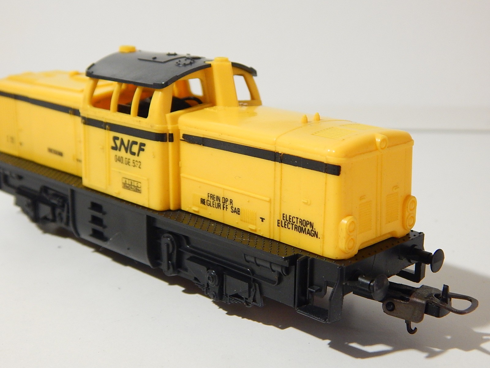 Rail Droit Lima HO 3022 – Longueur 50mm, Vintage, En Plastique Noir, Pour Réseau Ferroviaire Miniature, Occasion