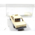 WIKING MERCEDES TAXI 240 D EN BOITE MAQUETTE RESEAUX HO 1/87 REF 4374