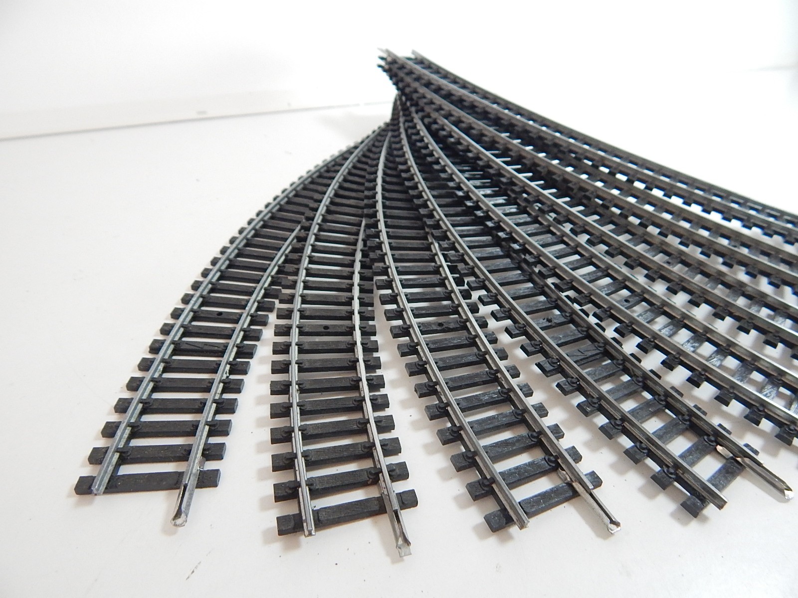 JOUEF LOT DE 8 RAILS COURBE RAILS ACIER R 325 BON ETAT HO - CC2RAIL...