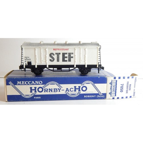 UN WAGON HORNBY COUVERT STEF A BOGIES EN BOITE BLEU HO REF 7250