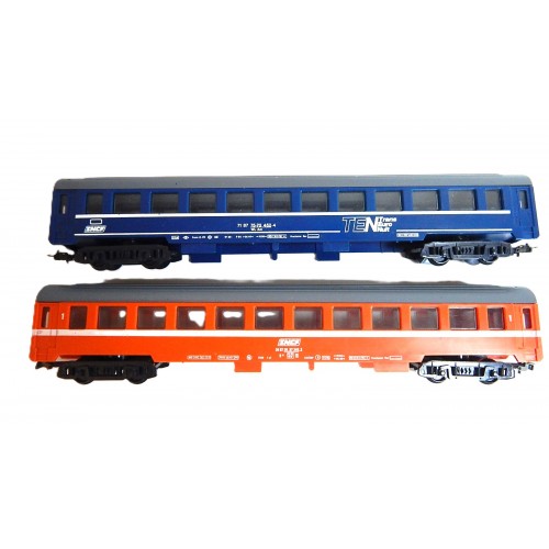 FOBBI LOT DE DEUX VOITURE BLEU TEN SNCF ET ORANGE SNCF HO