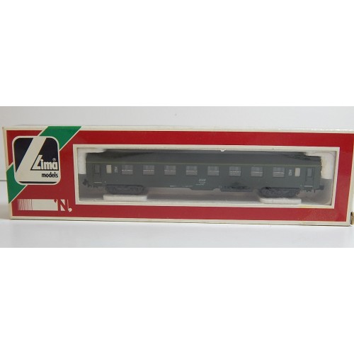 320882 LIMA VOITURE TYPE EST LOGO SNCF ENCADRE EN BOITE ECHELLE N 1/160