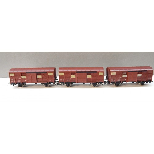 JOUEF LOT DE 3 WAGONS COUVERT UIC SNCF A ESSIEUX BON ETAT HO SANS BOITE