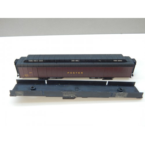 ref 16668 JOUEF CAISSE ET CHASSIS DE FOURGON POSTALE HO
