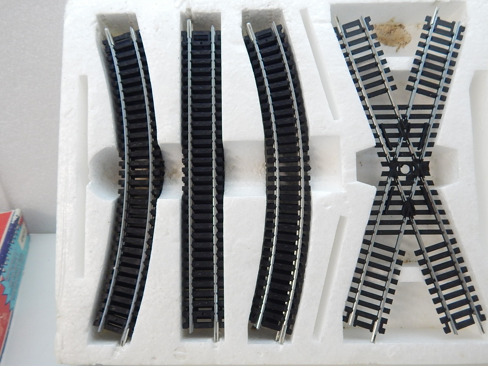 Lot De 32 Rails De Train En Blocs De Construction - Rails Droits, Courbes Et Croisés, Compatible Avec La Plupart Des Marques