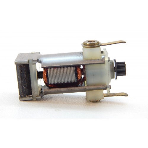 R 16974 MOTEUR 3 POLES LONG AVEC PIGNON 8 DENTS JOUEF HO